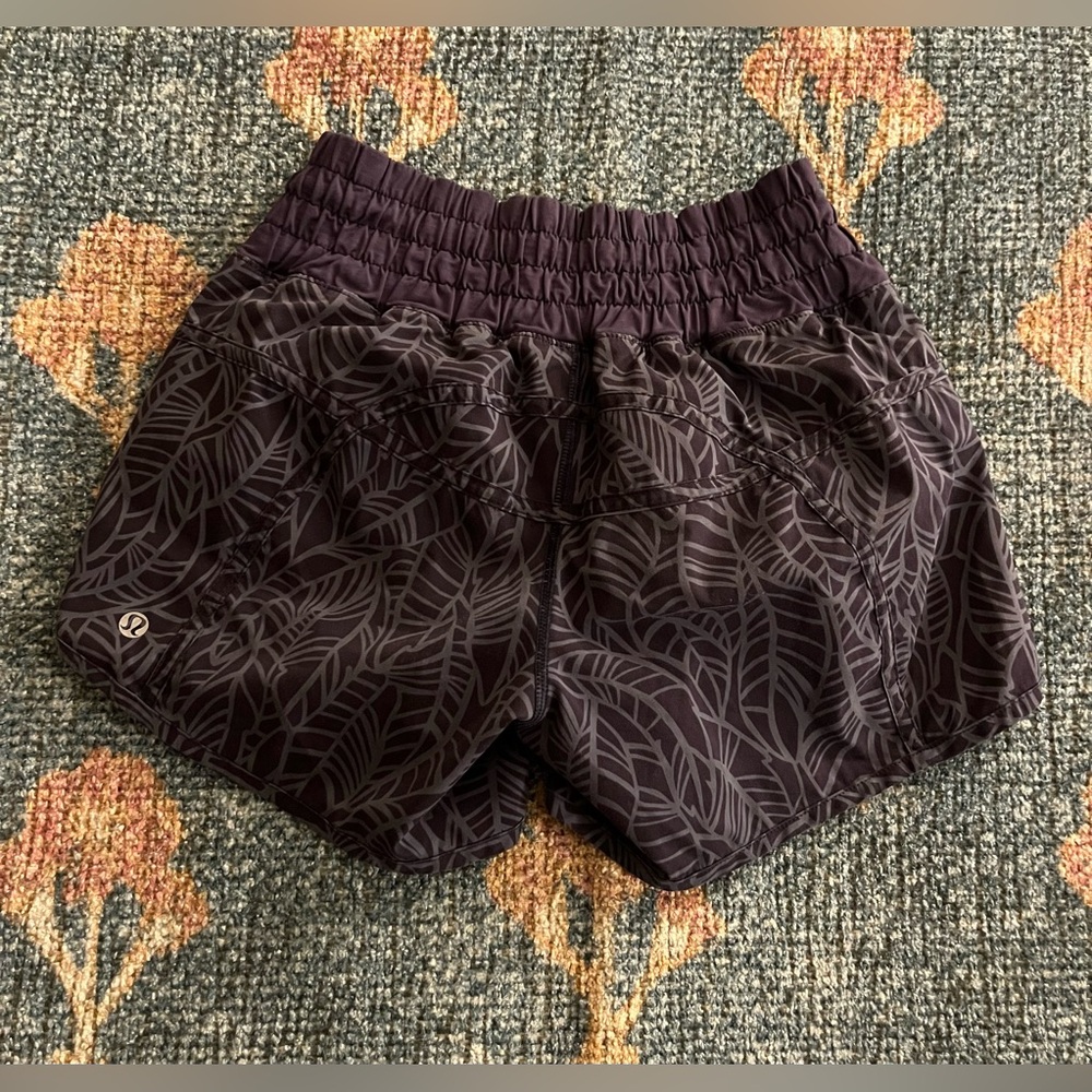 Lululemon Tracker Short II Pretty Palm Cadet Greyvy / Cadet Blue - Picture 4 of 7